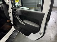 USED 2013 63 JEEP WRANGLER 2.8 CRD Sahara SUV 4dr Diesel AUTO 4WD Euro 5 (197 bhp) 2013 JEEP WRANGLER 2.8 CRD SAHARA 4X4 AUTO - ONLY 66K MILES - 11 SERVICES TO 64K MILES - REMOVABLE ROOF - GLOSS BLACK ALLOY WHEELS - AIR CON - TOWBAR
