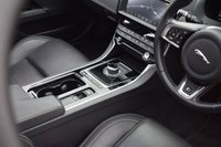 USED 2019 19 JAGUAR XE 2.0i GPF R-Sport Saloon 4dr Petrol Auto Euro 6 (s/s) (250 ps) PAN ROOF / MERIDIAN / BLACK PK