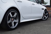 USED 2019 19 JAGUAR XE 2.0i GPF R-Sport Saloon 4dr Petrol Auto Euro 6 (s/s) (250 ps) PAN ROOF / MERIDIAN / BLACK PK