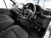 USED 2024 74 RENAULT TRAFIC 30 2.0 DCI 170 BHP LL LONG EDC AUTOMATIC 9 SEATER ( NO VAT ! ) SAT NAV | AUTOMATIC | 9 SEATER | NO VAT !