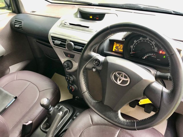 View our TOYOTA IQ