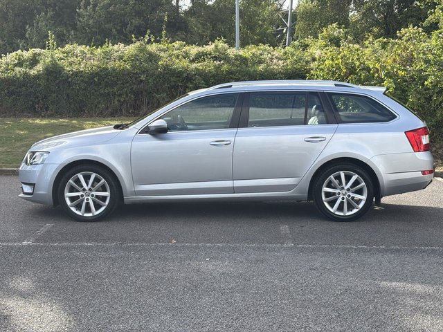 2016 SKODA OCTAVIA - Photo 2