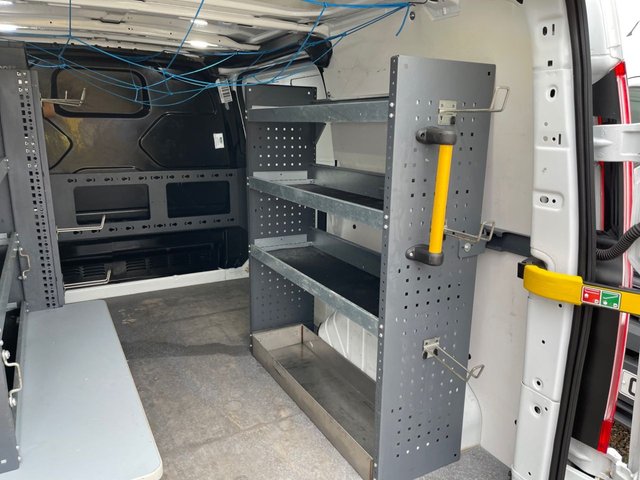 2019 Ford Transit Custom 2L Trend 5dr - Photo 6