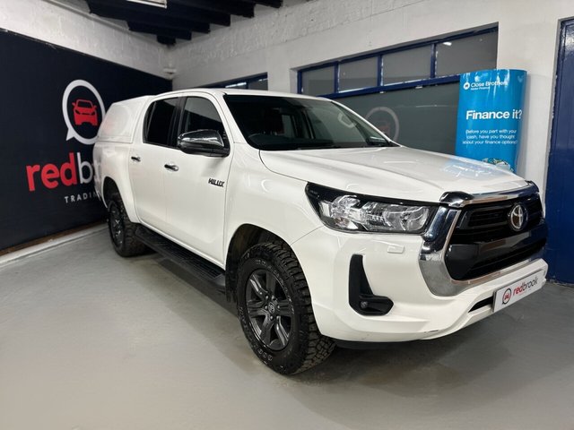 2022 TOYOTA HILUX