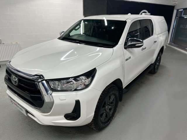 2022 TOYOTA HILUX - Photo 9
