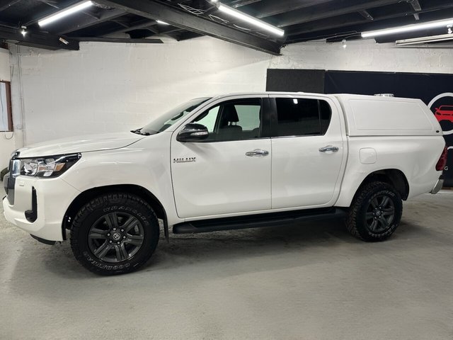2022 TOYOTA HILUX - Photo 11