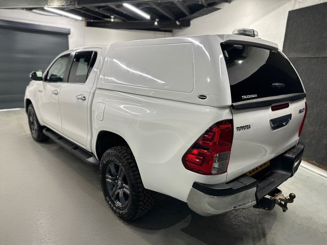 2022 TOYOTA HILUX - Photo 12