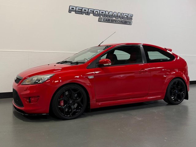 2010 V Ford Focus 2.5 SIV ST-2 Hatchback 3dr Petrol Manual (224 g/km, 221 bhp)