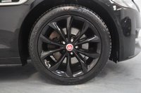 USED 2017 66 JAGUAR XF 2.0d R-Sport Saloon 4dr Diesel Auto AWD Euro 6 (s/s) (180 ps) 