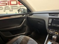 USED 2017 66 SKODA OCTAVIA 2.0 TDI Scout Estate 5dr Diesel DSG 4WD Euro 6 (s/s) (184 ps) 2 keys, rear parking sensors, DAB