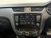 USED 2017 66 SKODA OCTAVIA 2.0 TDI Scout Estate 5dr Diesel DSG 4WD Euro 6 (s/s) (184 ps) 2 keys, rear parking sensors, DAB