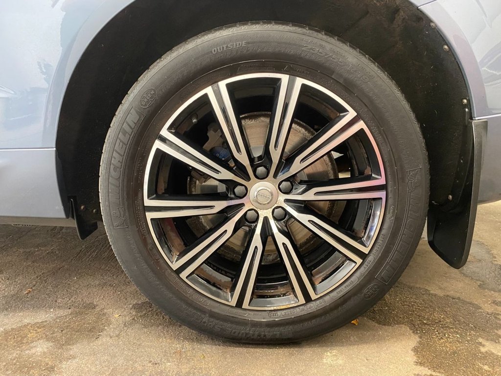 USED 2018 68 VOLVO XC60 2.0 D5 PowerPulse Inscription SUV 5dr Diesel Auto AWD Euro 6 (s/s) (235 ps) GREAT SPECIFICATION XC60