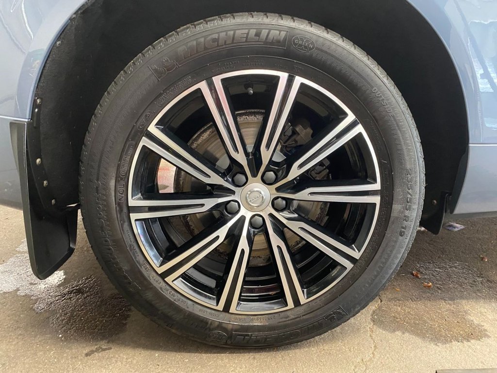 USED 2018 68 VOLVO XC60 2.0 D5 PowerPulse Inscription SUV 5dr Diesel Auto AWD Euro 6 (s/s) (235 ps) GREAT SPECIFICATION XC60