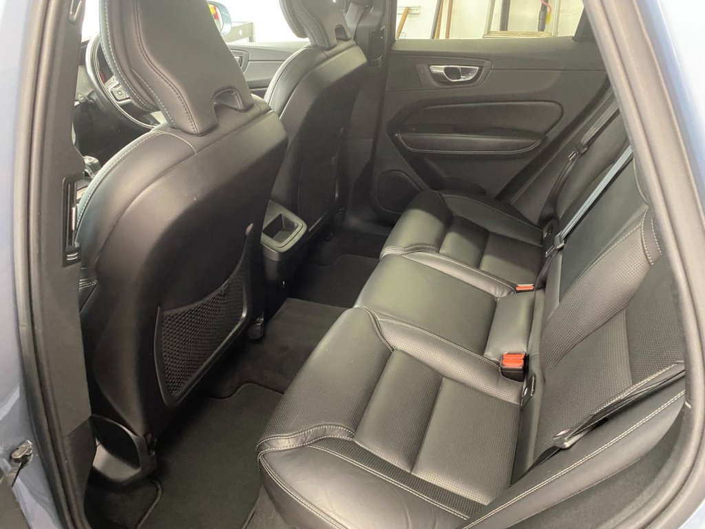 USED 2018 68 VOLVO XC60 2.0 D5 PowerPulse Inscription SUV 5dr Diesel Auto AWD Euro 6 (s/s) (235 ps) GREAT SPECIFICATION XC60