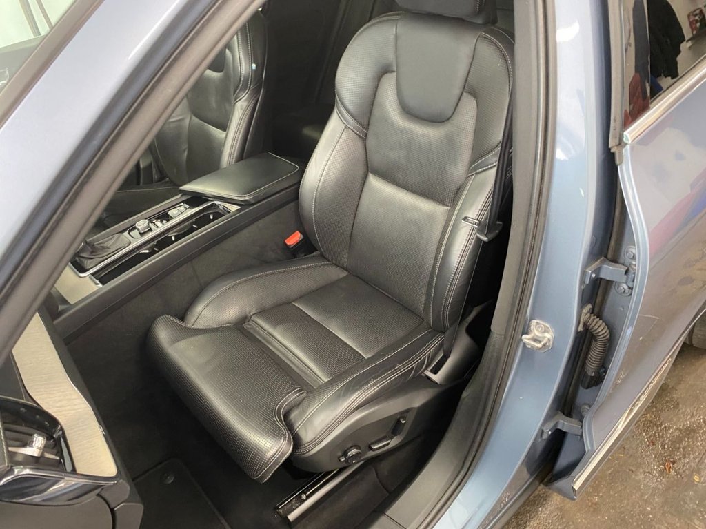 USED 2018 68 VOLVO XC60 2.0 D5 PowerPulse Inscription SUV 5dr Diesel Auto AWD Euro 6 (s/s) (235 ps) GREAT SPECIFICATION XC60