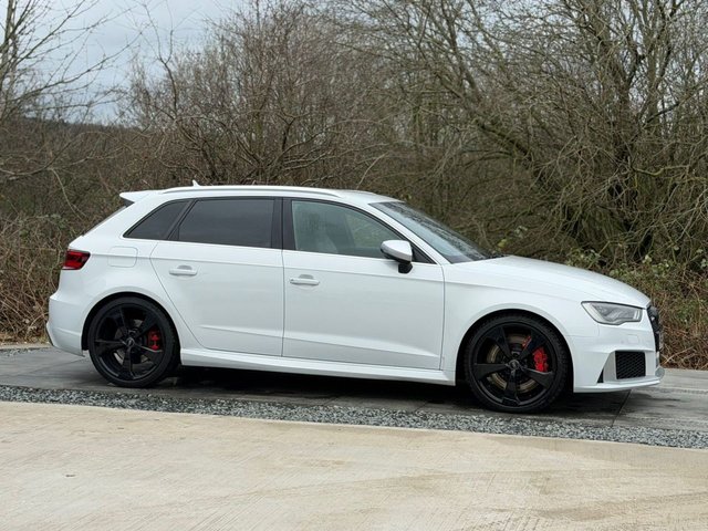2016 AUDI RS3 - Photo 5