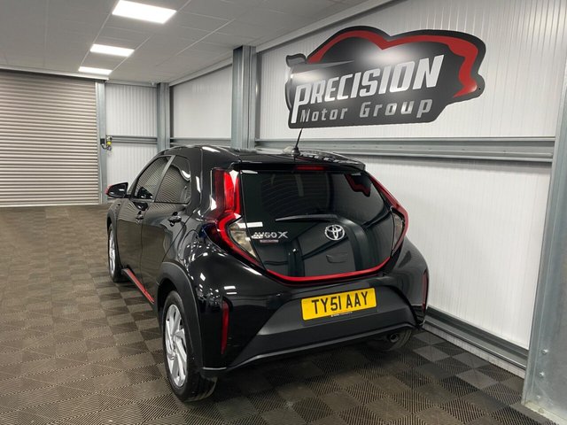 2022 TOYOTA AYGO X (2022) - Photo 12