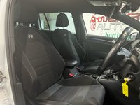 USED 2017 67 VOLKSWAGEN GOLF 2.0 TSI R Estate 5dr Petrol DSG 4Motion Euro 6 (s/s) (310 ps) 2 keys, NAV, heated seats, DAB, A/C