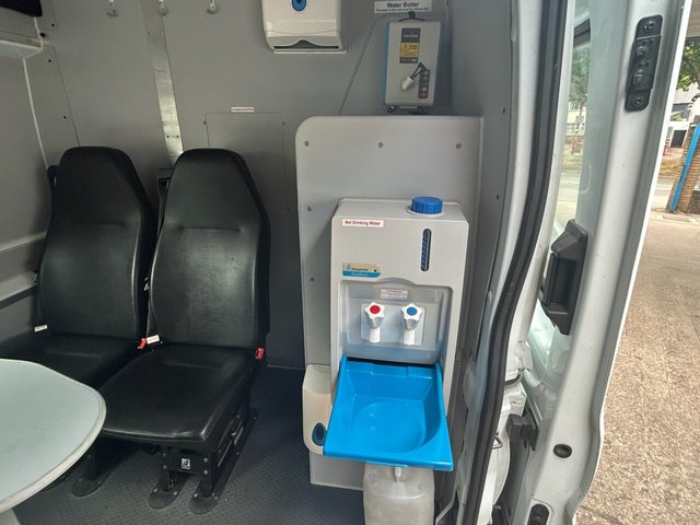 2018 Ford Transit - Photo 4