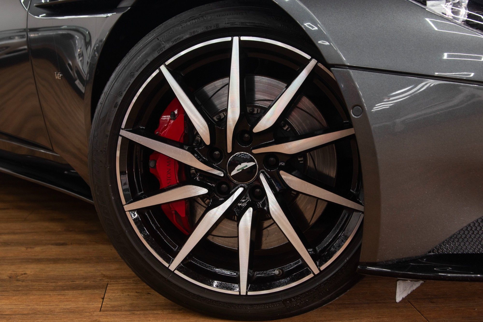 USED 2017 17 ASTON MARTIN DB11 5.2 V12 Coupe 