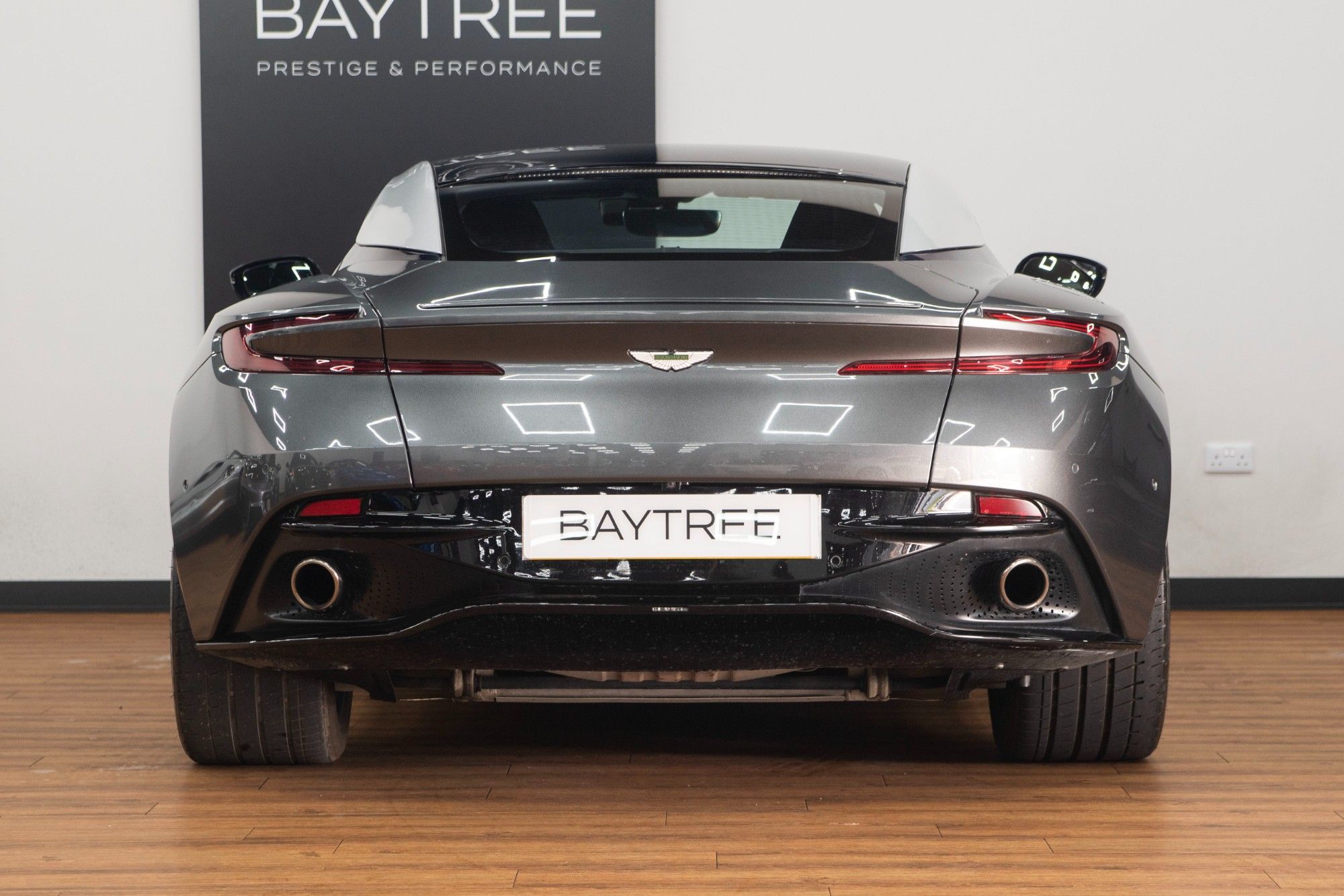 USED 2017 17 ASTON MARTIN DB11 5.2 V12 Coupe 