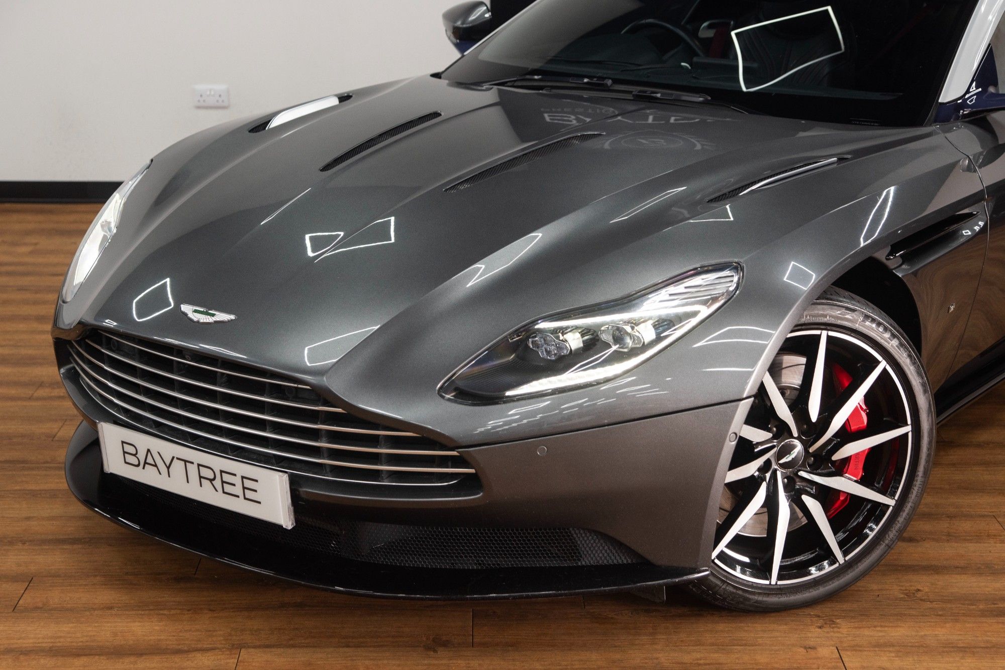 USED 2017 17 ASTON MARTIN DB11 5.2 V12 Coupe 