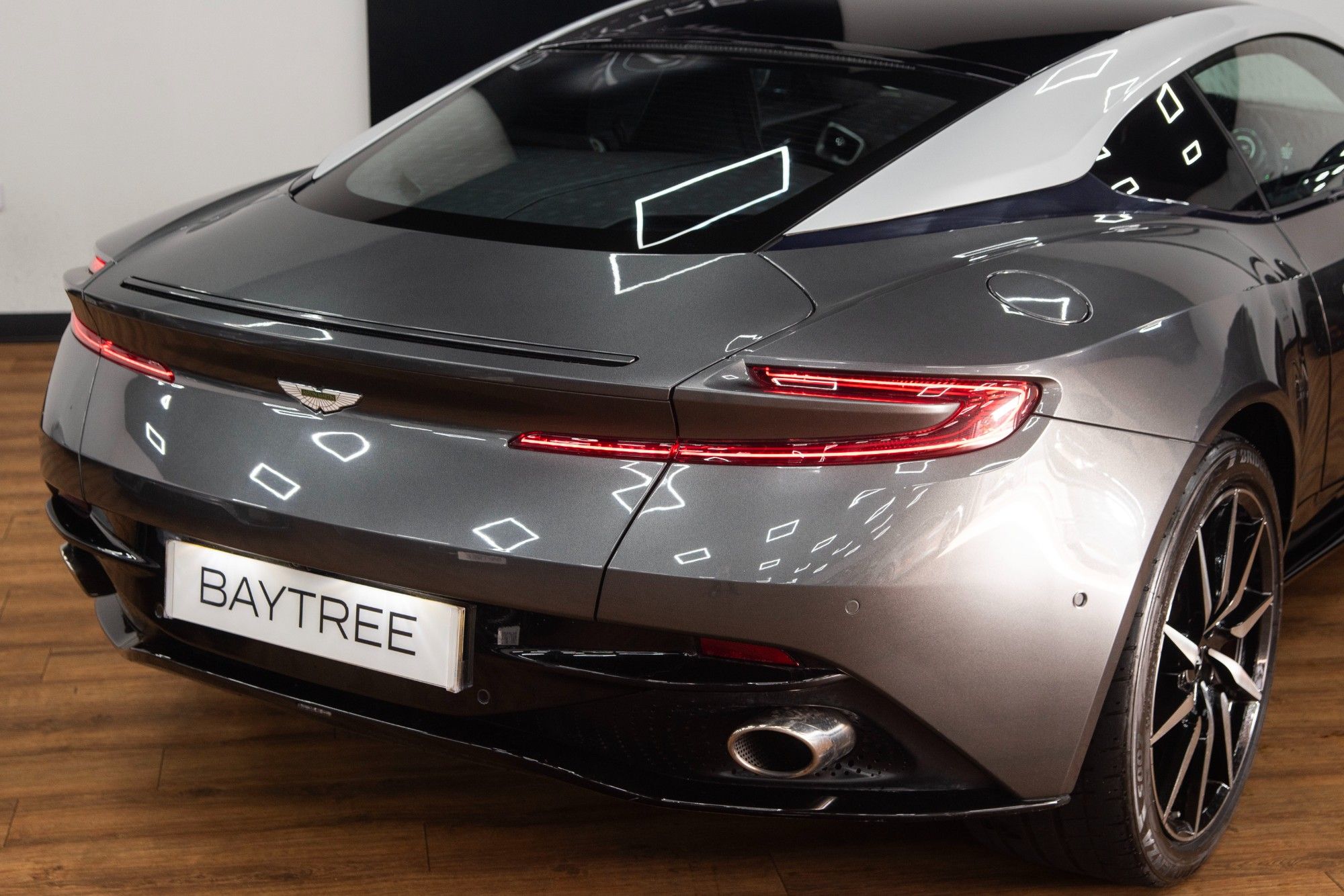 USED 2017 17 ASTON MARTIN DB11 5.2 V12 Coupe 