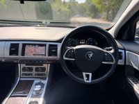 USED 2015 15 JAGUAR XF 2.2d Luxury Saloon 4dr Diesel Auto Euro 5 (s/s) (163 ps) 