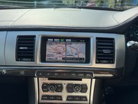 USED 2015 15 JAGUAR XF 2.2d Luxury Saloon 4dr Diesel Auto Euro 5 (s/s) (163 ps) 
