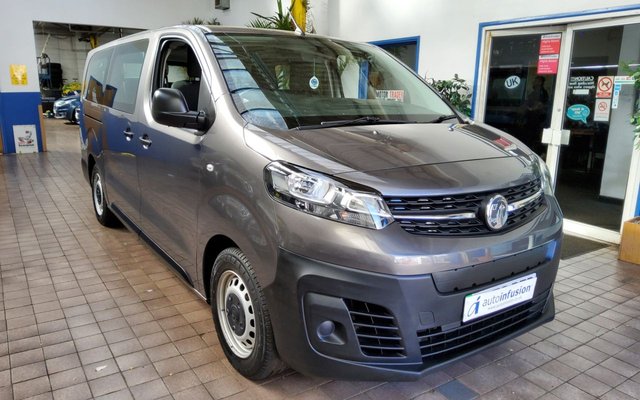 2023 72 Vauxhall Vivaro Life Electric 50kWh Combi MPV 5dr Electric Auto LWB (9 Seat, 11kW Charger) (136 ps)