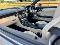 USED 2011 11 MERCEDES-BENZ SLK 3.5 SLK350 BlueEfficiency AMG Sport Convertible 2dr Petrol G-Tronic+ Euro 5 (s/s) (306 ps) 