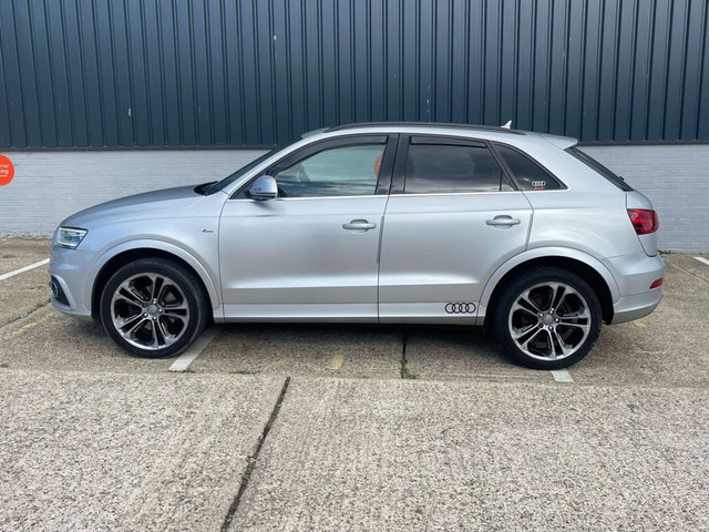 View our AUDI Q3