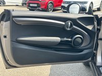 USED 2021 71 MINI CONVERTIBLE 2.0 Cooper S Exclusive Convertible 2dr Petrol Steptronic Euro 6 (s/s) (178 ps) *COMFORT PLUS AND NAV PACK*