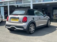 USED 2021 71 MINI CONVERTIBLE 2.0 Cooper S Exclusive Convertible 2dr Petrol Steptronic Euro 6 (s/s) (178 ps) *COMFORT PLUS AND NAV PACK*