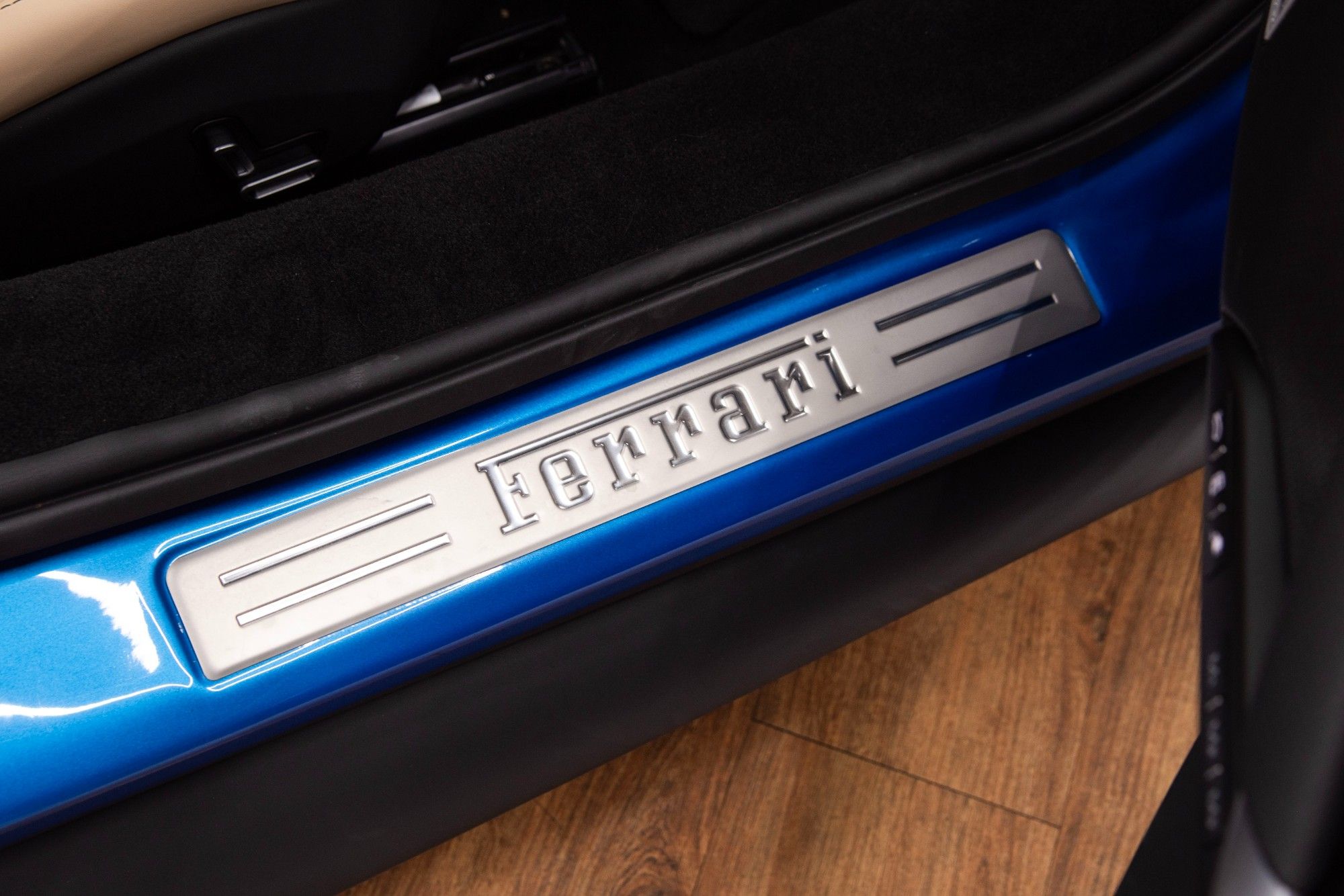 USED 2024 FERRARI 296 GTS 3.0T V6 Spider  