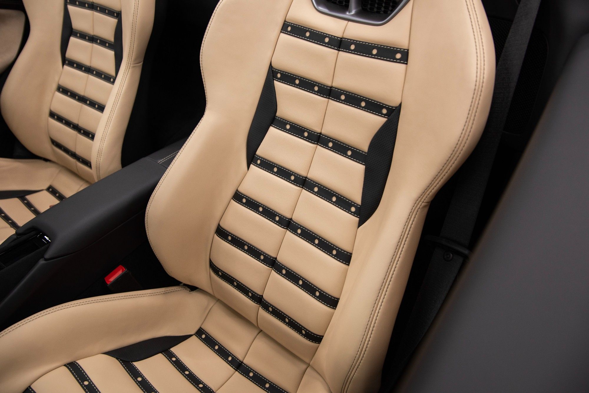 USED 2024 FERRARI 296 GTS 3.0T V6 Spider  