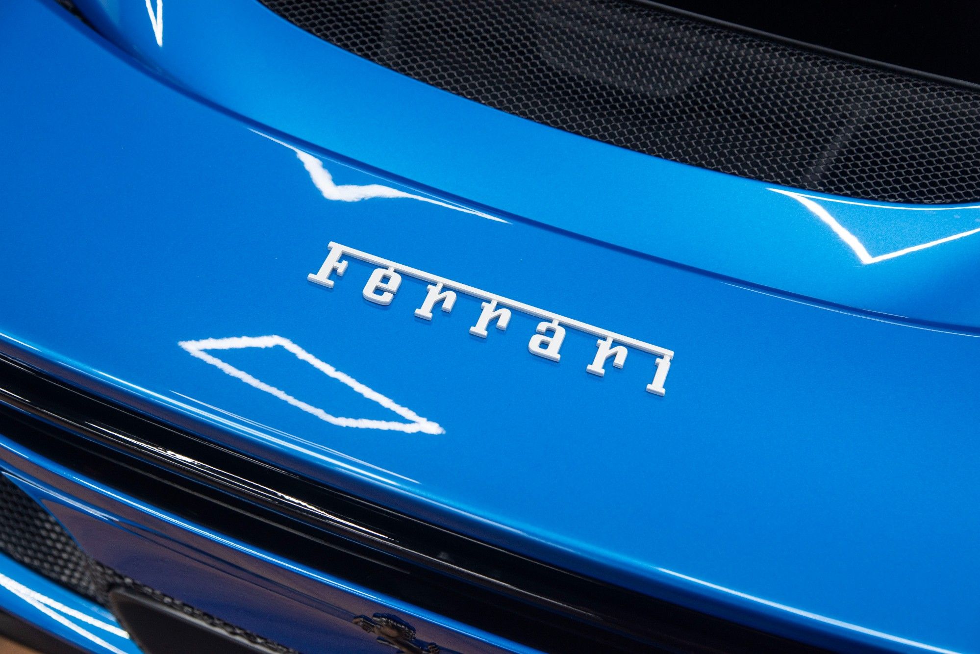USED 2024 FERRARI 296 GTS 3.0T V6 Spider  