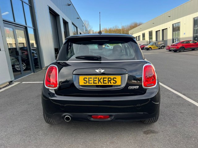 2017 MINI HATCH 1.5 Cooper Hatchback 3dr Petrol Auto Euro 6 (s/s) (136 ps) - Photo 8