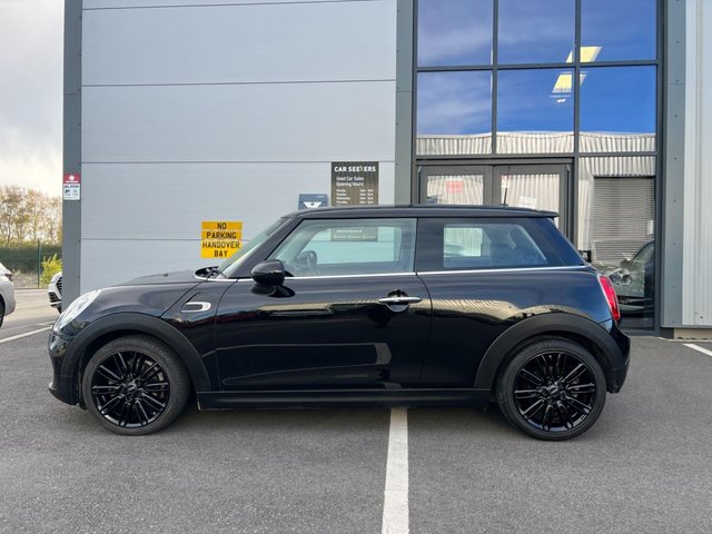 2017 MINI HATCH 1.5 Cooper Hatchback 3dr Petrol Auto Euro 6 (s/s) (136 ps) - Photo 12