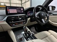 USED 2021 71 BMW 5 SERIES 3.0 530d MHT M Sport Saloon 4dr Diesel Hybrid Steptronic xDrive Euro 6 (s/s) (286 ps) Heads up| Gesture control | Carplay