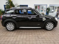 USED 2019 68 MINI COUNTRYMAN 1.5 7.6kWh GPF Cooper SE SUV 5dr Petrol Plug-in Hybrid Auto ALL4 Euro 6 (s/s) (224 ps) CHILI PACK SAT NAV PART LEATHER INTERIOR HEATED SEATS CRUISE CONTROL PARKING SENSORS 2 OWNERS SERVICE HISTORY WARRANTY