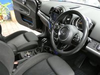USED 2019 68 MINI COUNTRYMAN 1.5 7.6kWh GPF Cooper SE SUV 5dr Petrol Plug-in Hybrid Auto ALL4 Euro 6 (s/s) (224 ps) CHILI PACK SAT NAV PART LEATHER INTERIOR HEATED SEATS CRUISE CONTROL PARKING SENSORS 2 OWNERS SERVICE HISTORY WARRANTY