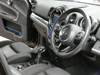 USED 2019 68 MINI COUNTRYMAN 1.5 7.6kWh GPF Cooper SE SUV 5dr Petrol Plug-in Hybrid Auto ALL4 Euro 6 (s/s) (224 ps) CHILI PACK SAT NAV PART LEATHER INTERIOR HEATED SEATS CRUISE CONTROL PARKING SENSORS 2 OWNERS SERVICE HISTORY WARRANTY