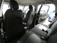 USED 2019 68 MINI COUNTRYMAN 1.5 7.6kWh GPF Cooper SE SUV 5dr Petrol Plug-in Hybrid Auto ALL4 Euro 6 (s/s) (224 ps) CHILI PACK SAT NAV PART LEATHER INTERIOR HEATED SEATS CRUISE CONTROL PARKING SENSORS 2 OWNERS SERVICE HISTORY WARRANTY