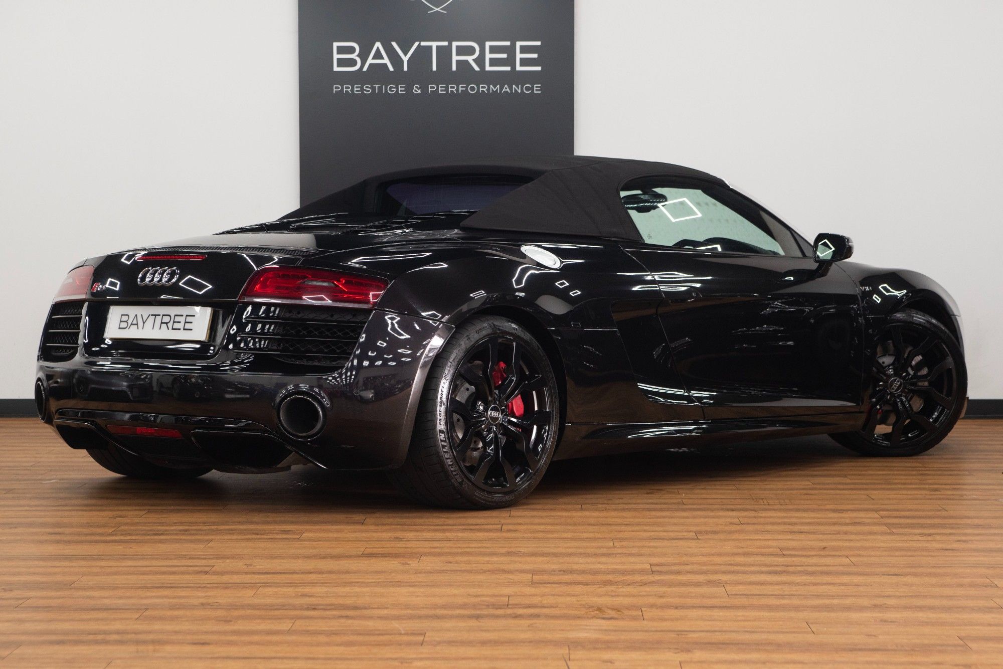 USED 2015 15 AUDI R8 5.2 FSI V10 Spyder  