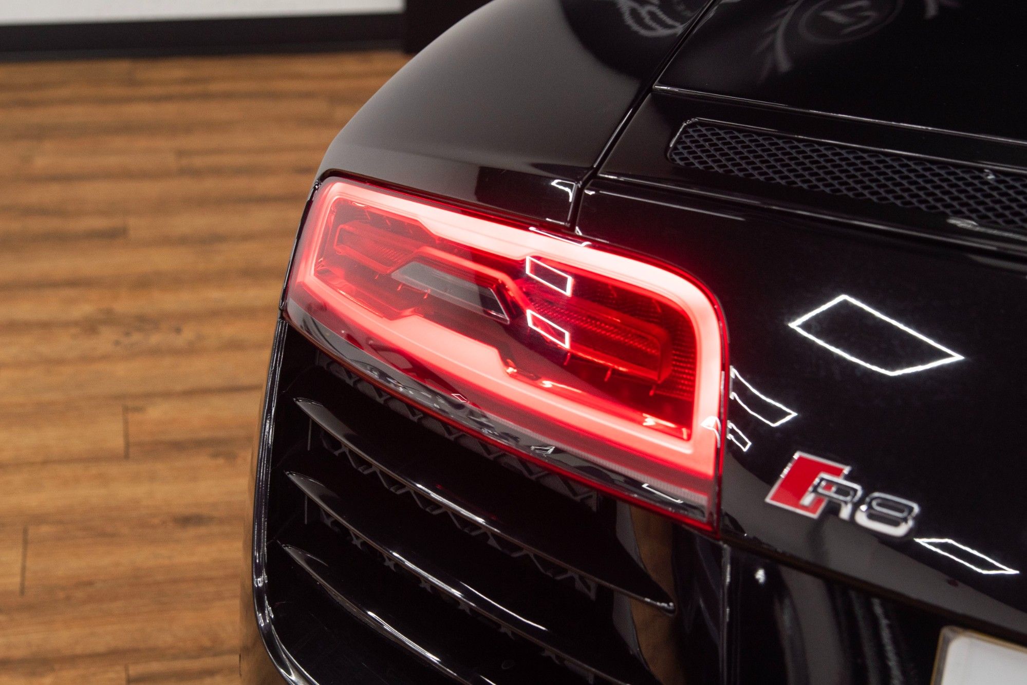 USED 2015 15 AUDI R8 5.2 FSI V10 Spyder  