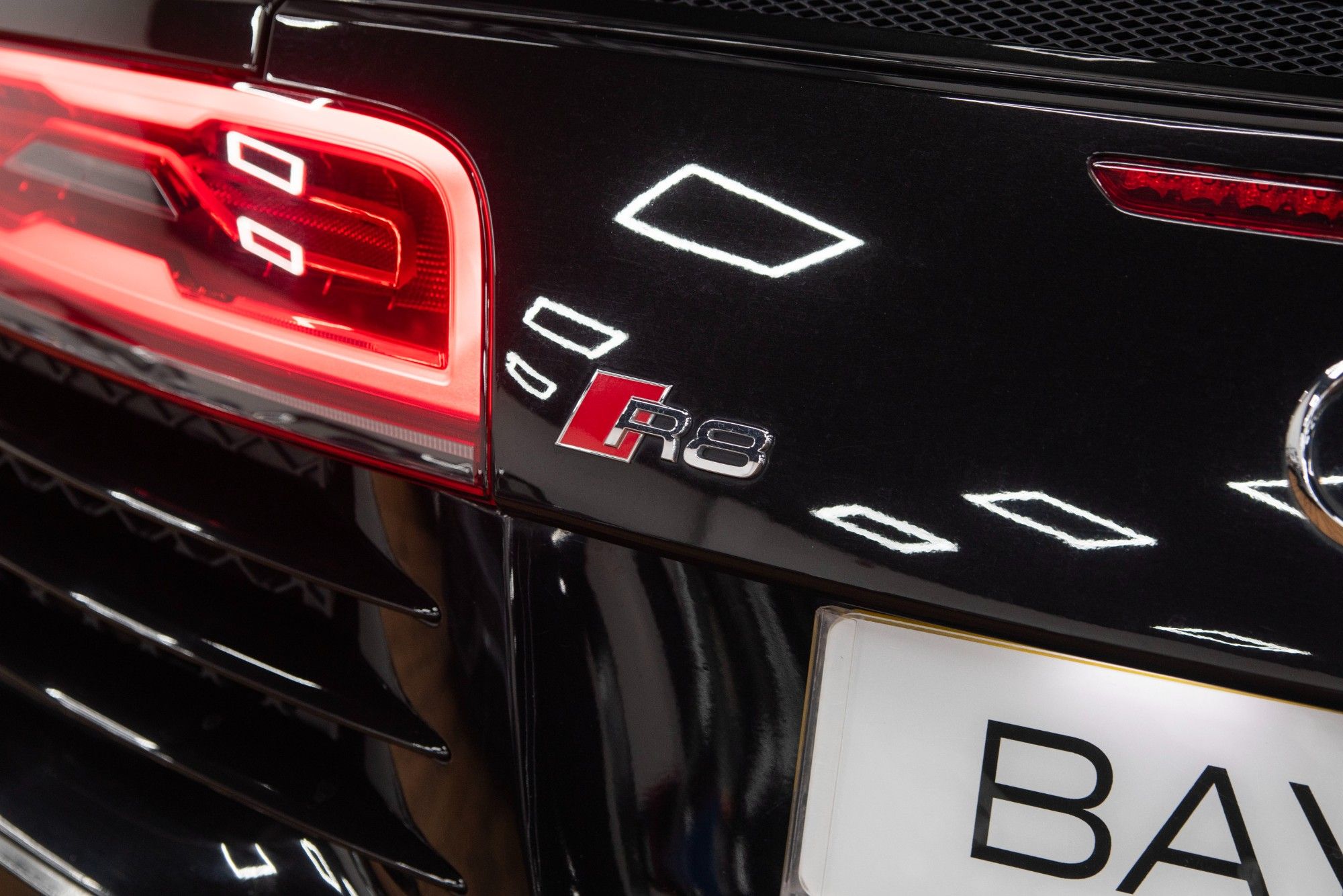 USED 2015 15 AUDI R8 5.2 FSI V10 Spyder  