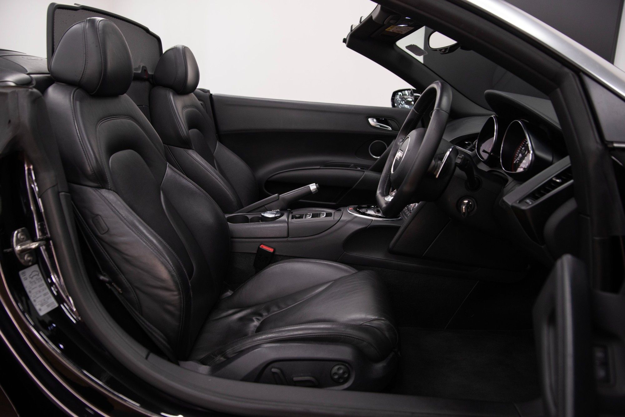 USED 2015 15 AUDI R8 5.2 FSI V10 Spyder  