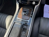USED 2017 17 JAGUAR XF 2.0d Portfolio Saloon 4dr Diesel Auto Euro 6 (s/s) (180 ps) 2 PREV OWNERS NEW MOT/SERVICE