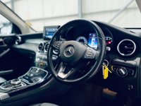 USED 2019 19 MERCEDES-BENZ GLC 2.0 GLC250 Urban Edition SUV 5dr Petrol G-Tronic+ 4MATIC Euro 6 (s/s) (211 ps) Apple CarPlay|20 Inch Wheels|Reverse Camera|Night Pack|Privacy Glass